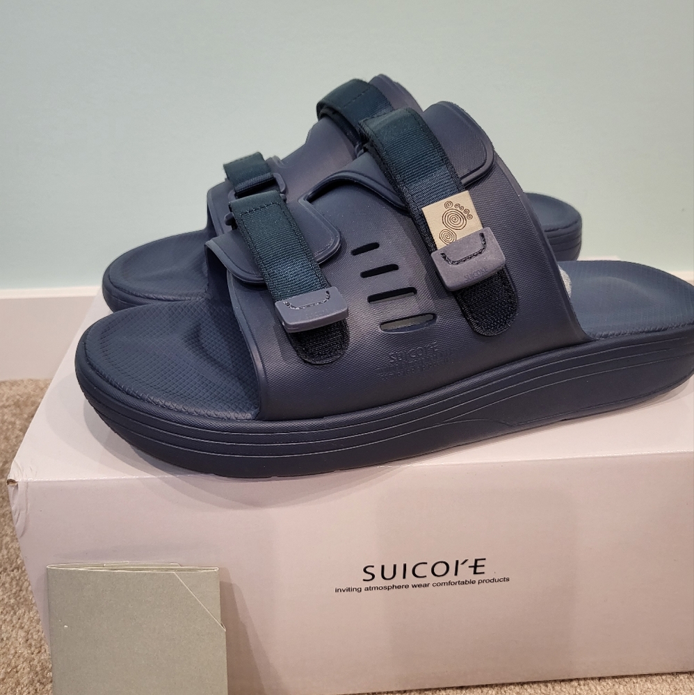 Suicoke Urich Navy Sandal Size 10 Men's- New with boxes!